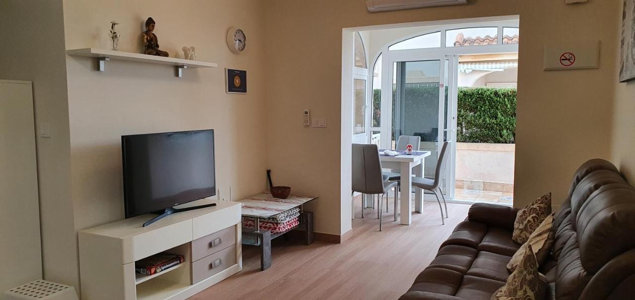 Ferienwohnung Torrevieja Bagian luar foto